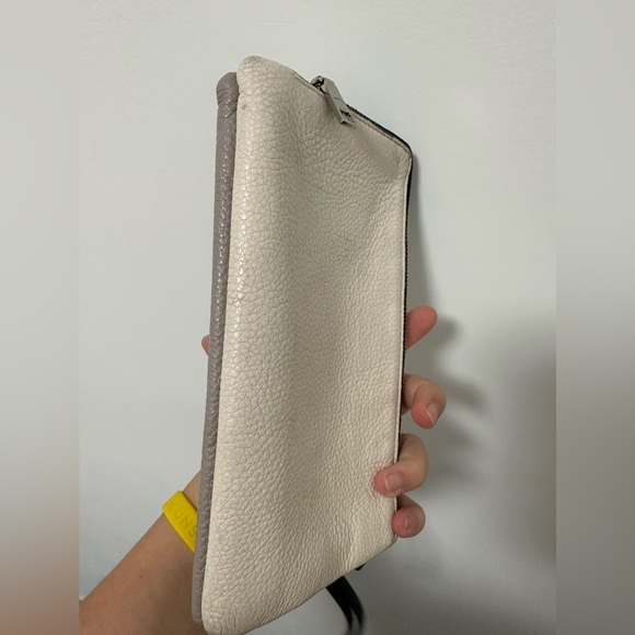 Wristlet - Picture 5 of 6